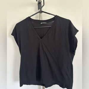 Black zara tshirt - short sleeves